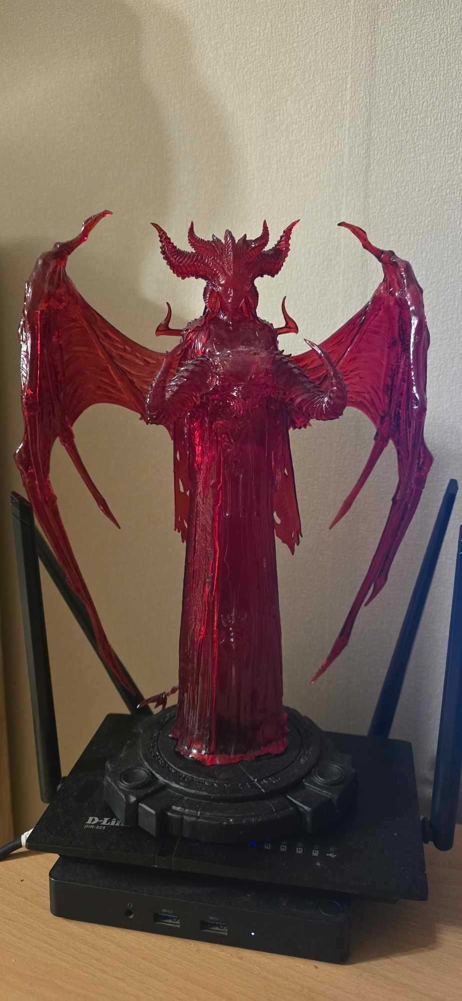Статуетка  Diablo IV - Red Lilith (Daughter of Hatred), 30 cm / Лилит