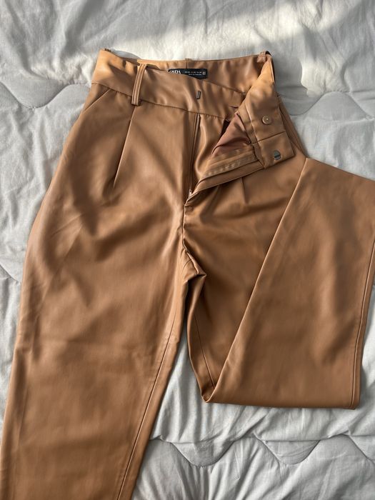 Панталон на Zara
