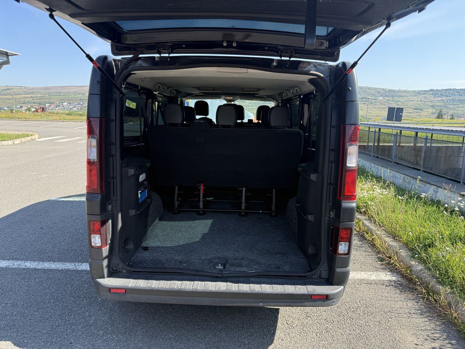 Opel Vivaro 8+1 locuri lung,factura