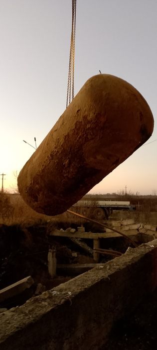 Vând bazine metalice