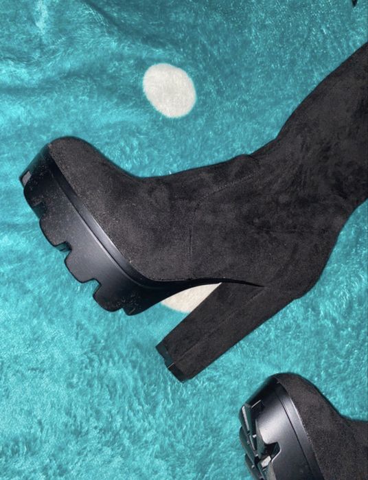 Cizme din catifea înalte cu toc + platformă