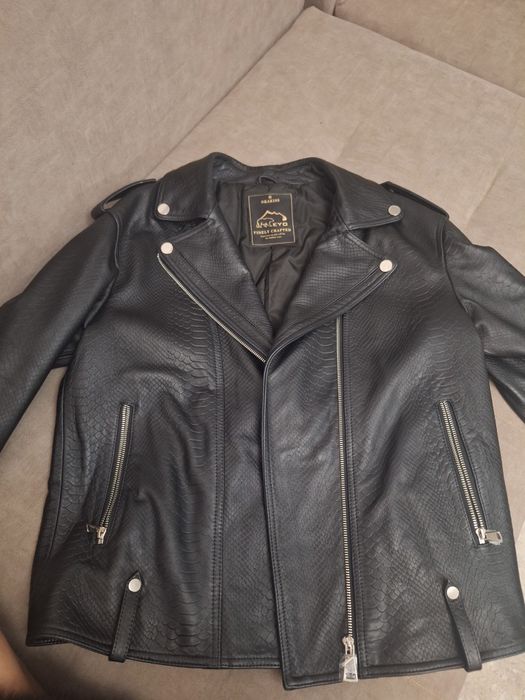 Продам натуральную дубленка.