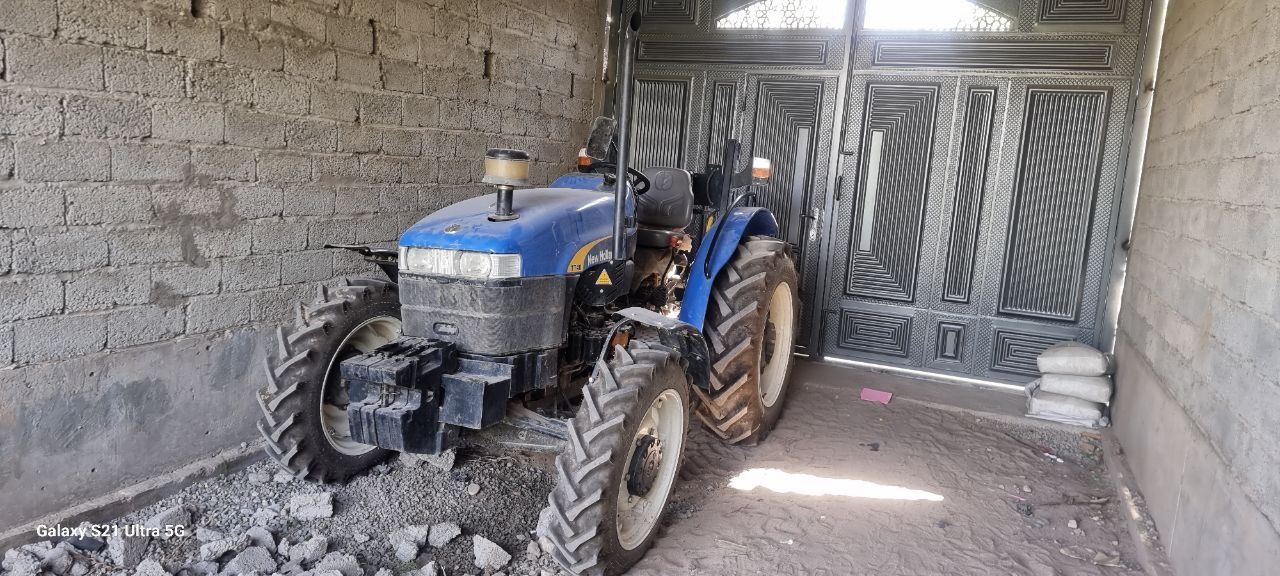 Traktor sotiladi TT 40 New hellont