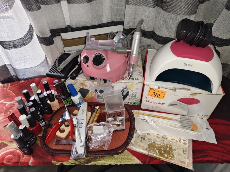 Маникюрный набор б/у в рабочем состоянии.