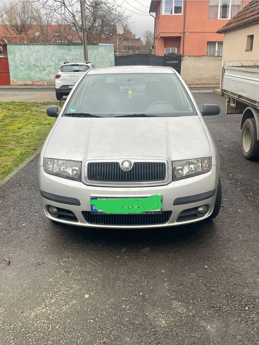 Vand Skoda fabia 1.2 benzină