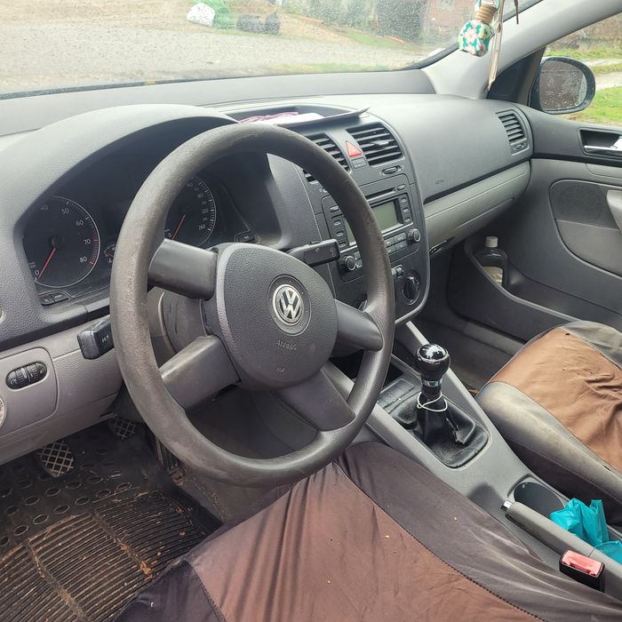 Volgswagen Golf 5 1.6 FSI 2004