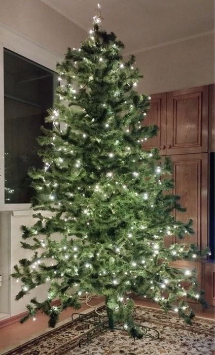 Пррдам новогоднюю ёлку Совпластитал 2.4 м. Состояние отличное