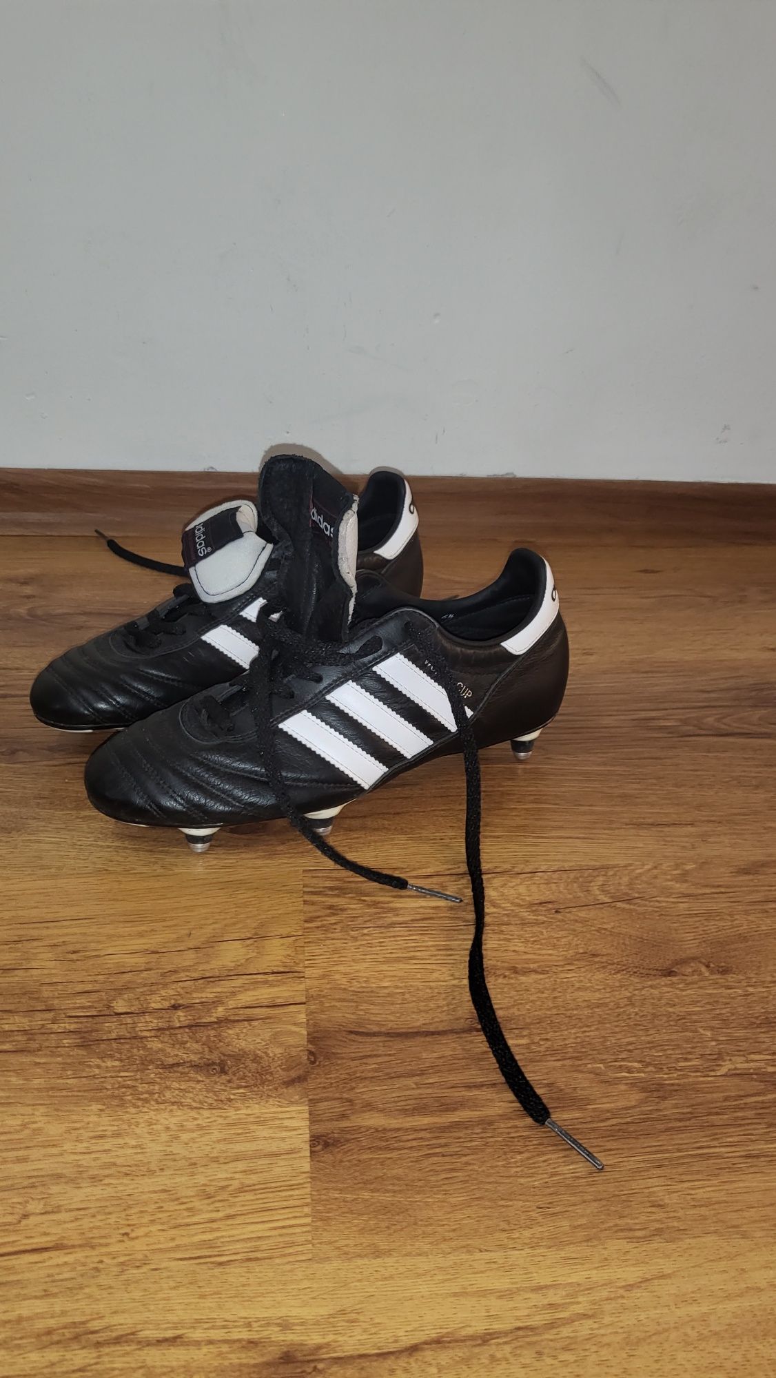 Футболни обувки Adidas Copa Mundial