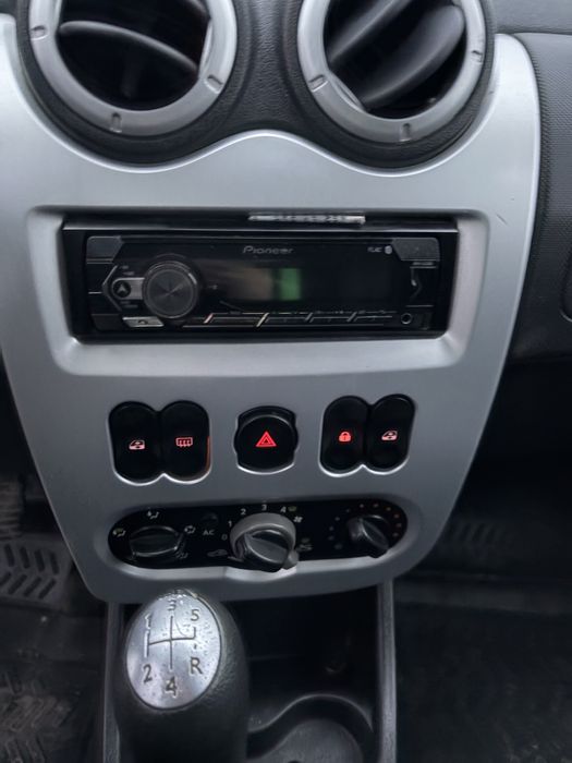 Vand Logan MCV 1.6 16v