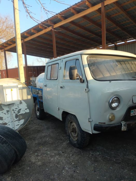UAZ молоковоз Уазик