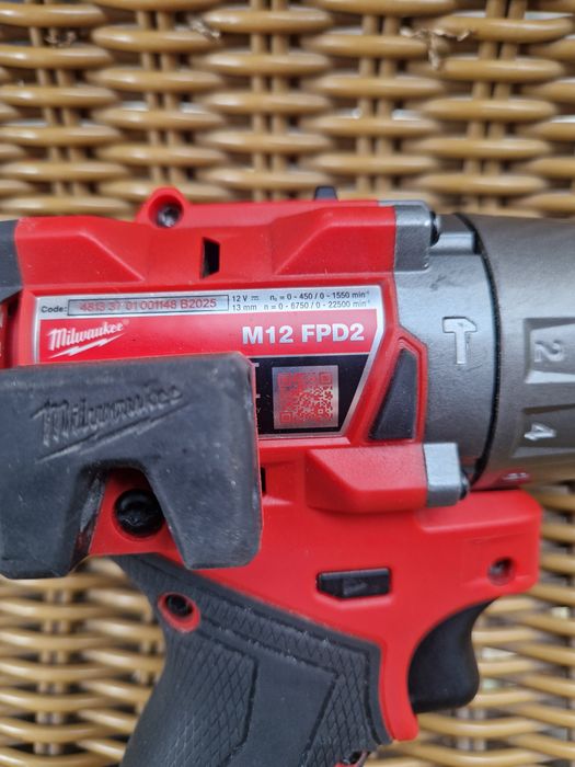 Autofiletanta cu percuție Milwauke M12 FPD2 2025