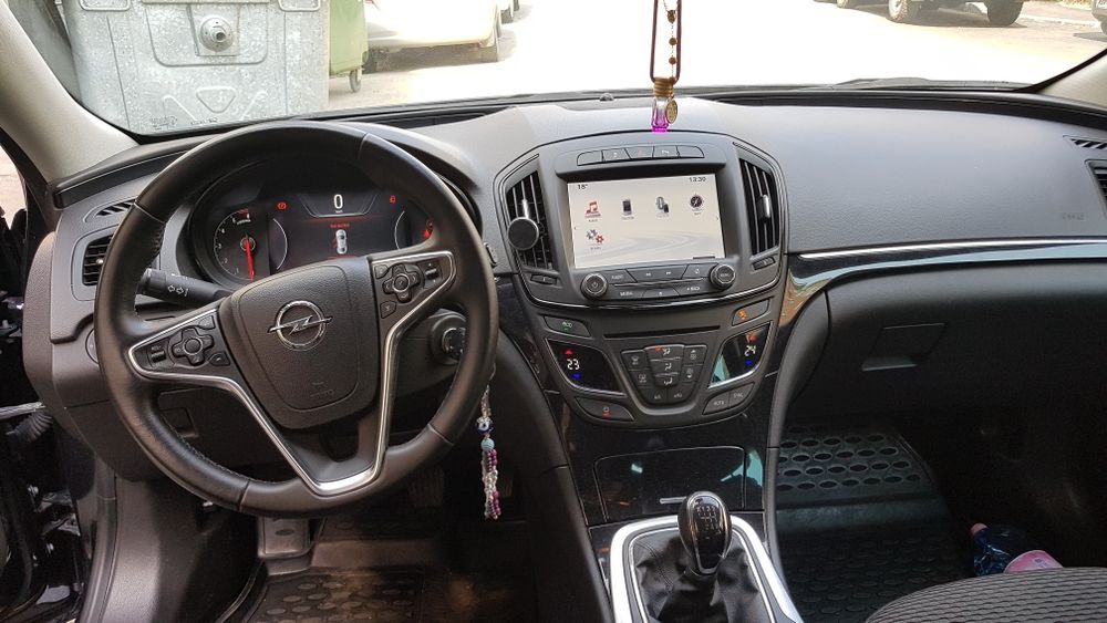 Vând Opel Insignia SportTourer