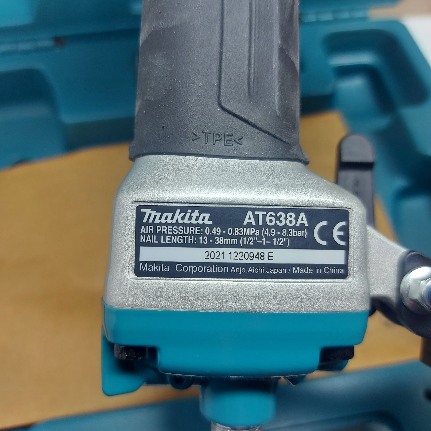 Пневматичен такер за скоби Makita AT638A