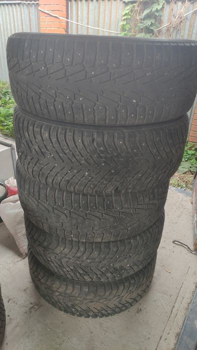 Продам резину Nokian
