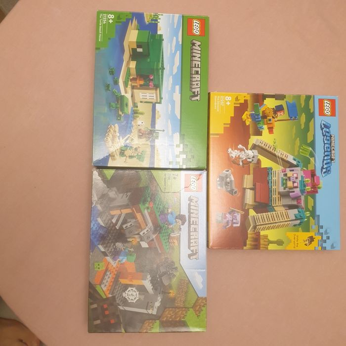 3 seturi complete Minecraft , condiție excelentă
