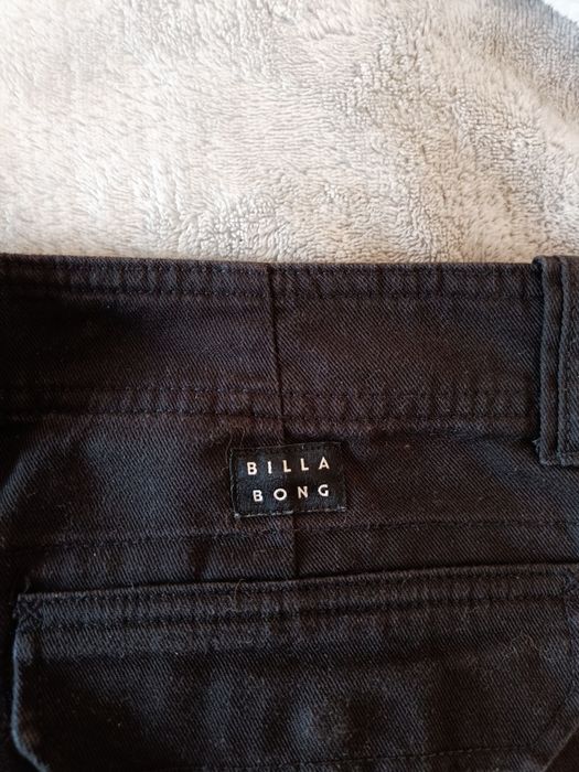 Billabong pantaloni scurti marimea 28