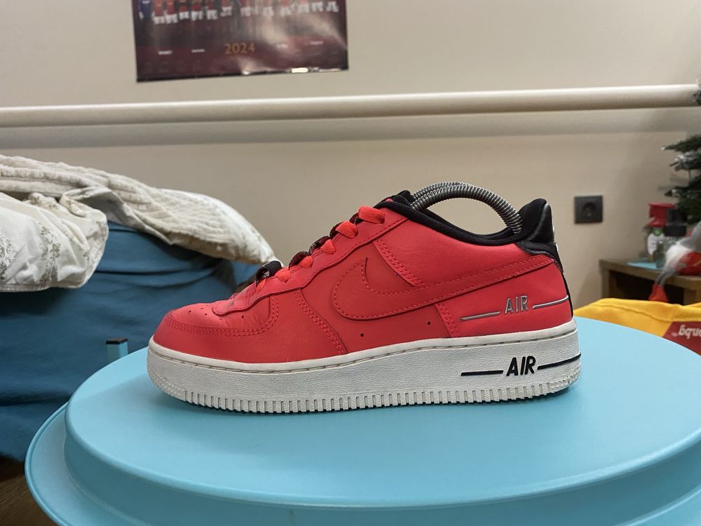 Nike Air Force 1  LV8 Дамски маратонки 37,5