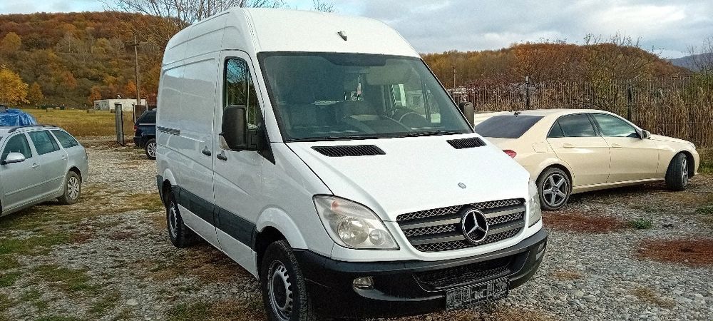 Mercedes Sprinter 2.2Diesel EURO5/ usi pe ambele parti/ adus de 2zile