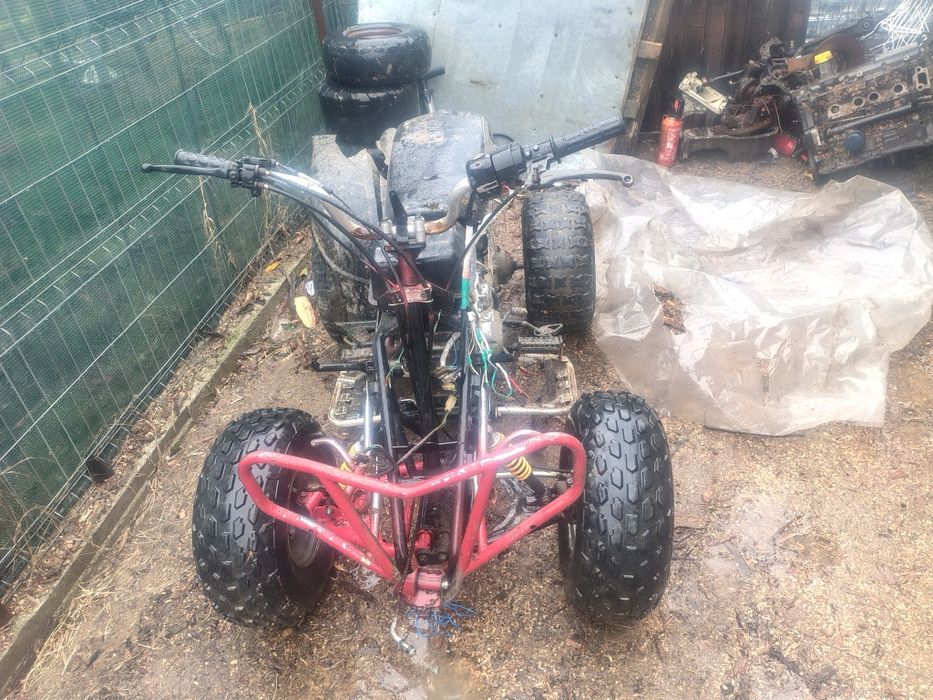 Vând s-au schimb cu cross ateveul merge foarte bine nu are brobleme