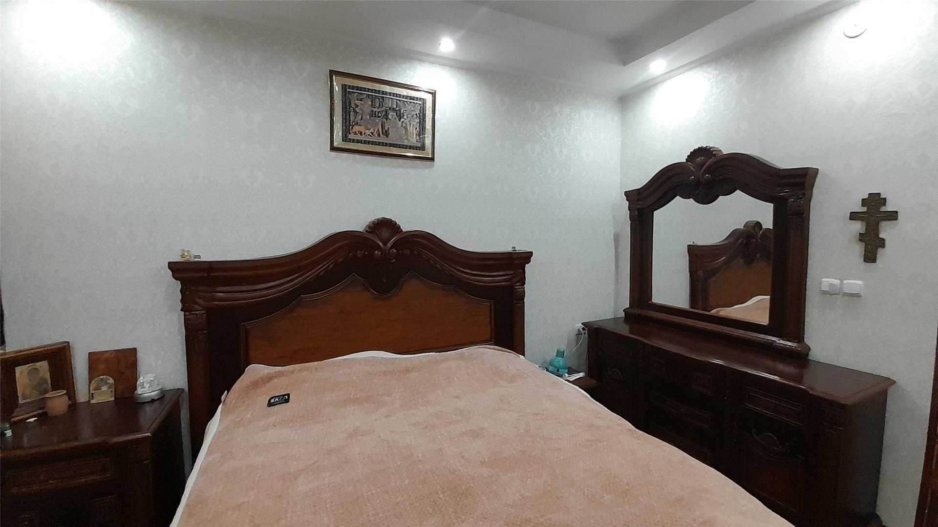 Продам  5-ти комн квартиру болгарского типа.