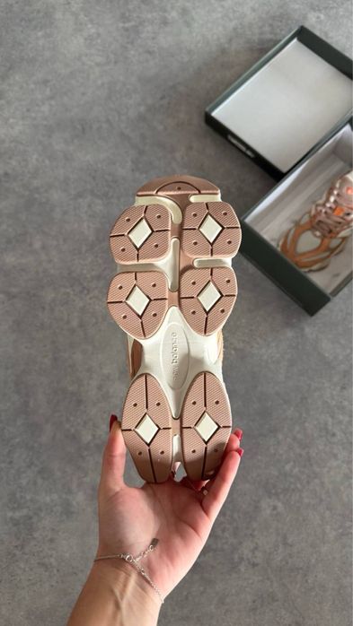 New Balance 9060 “Flat Taupe