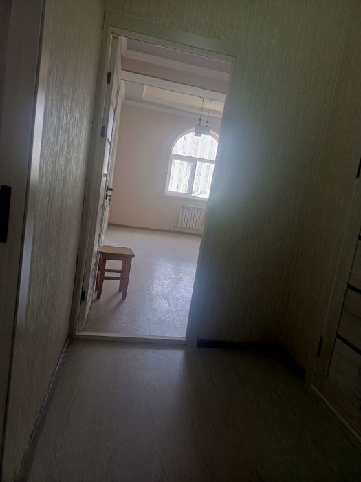 2 xona kvartira sotiladi