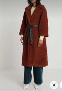Дамско палто Бенетон. М размер