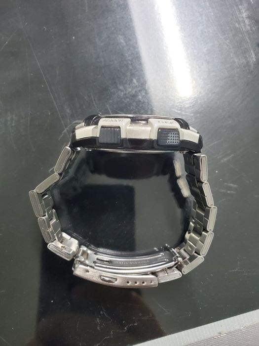 Продам оригинальные часы Casio AE-1100W (World Time)