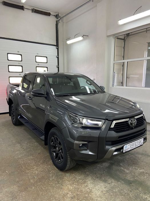 Toyota Hilux Toyota Hilux Invincible 2.8,D 4WD 204cp 48V Mild Hybrid TVA DEDUCTIBI.