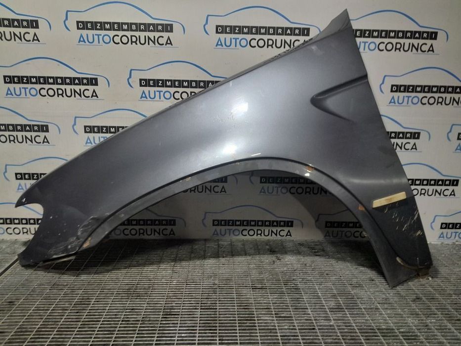 Aripa Stanga Fata BMW X5 E53 2000 - 2003 4 Usi GRI (1136) Zgâriat îndoit