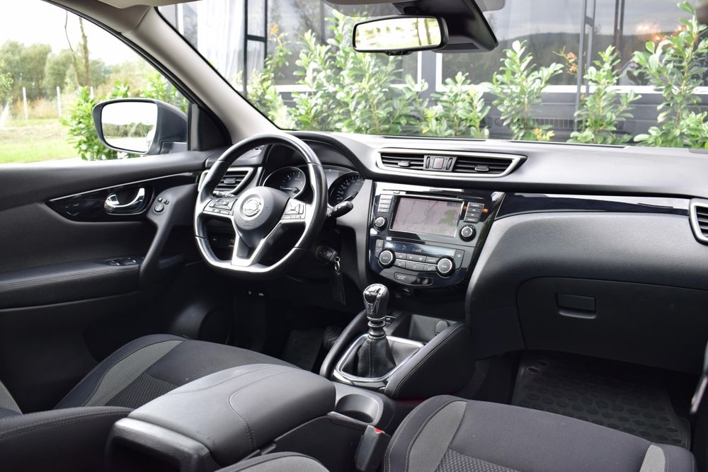Nissan Qashqai |Tekna|4x4|Navi|Panoramic|Led|Euro6