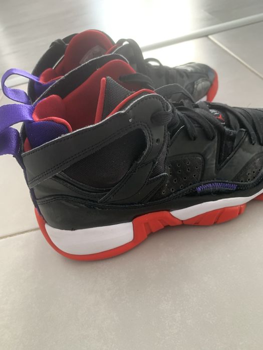 Jordan jumpman two trey raptors