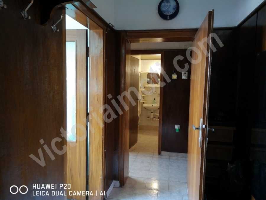 Продава се Тристаен апартамент в Велико Търново, Център - 97900 кв.м за 1 €/кв.м - Снимка #12