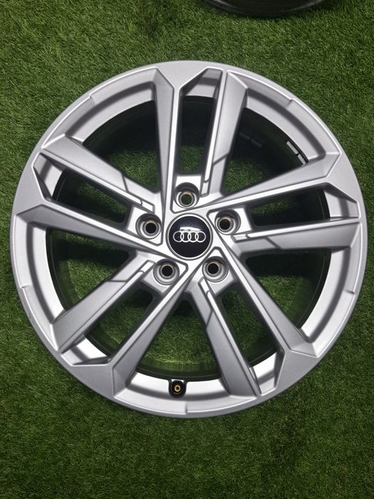 Set 4 jante Audi  a3 s3 r17  Noi originale !