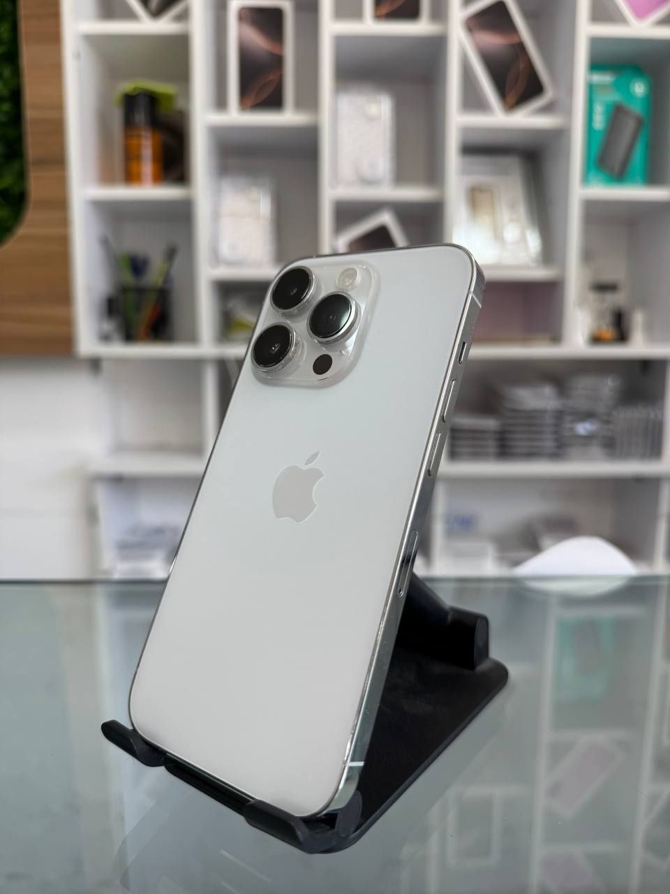 IPhone 14 Pro   / 128 GB