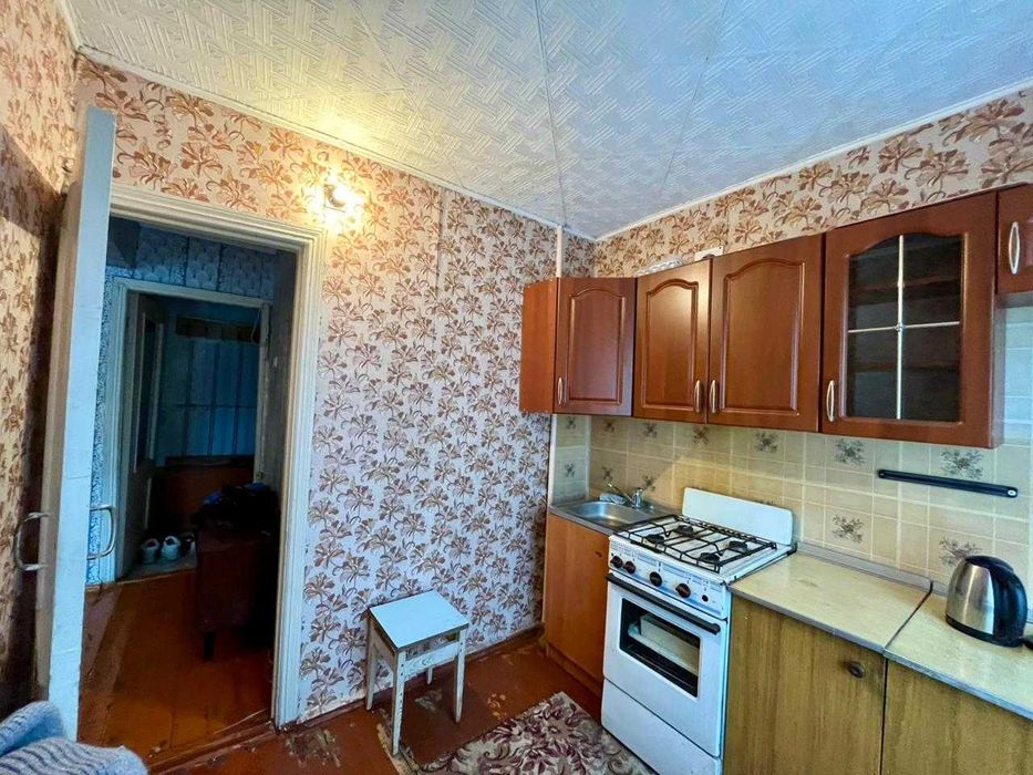 Продам 2-х комн квартиру в Сортировке, по горячей цене!!! Средний этаж