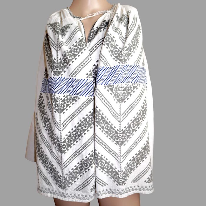 Costum popular vechi, cusut integral manual masura M