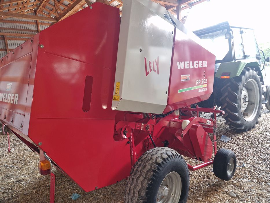 Presă balotiera Welger RP 202 LELY