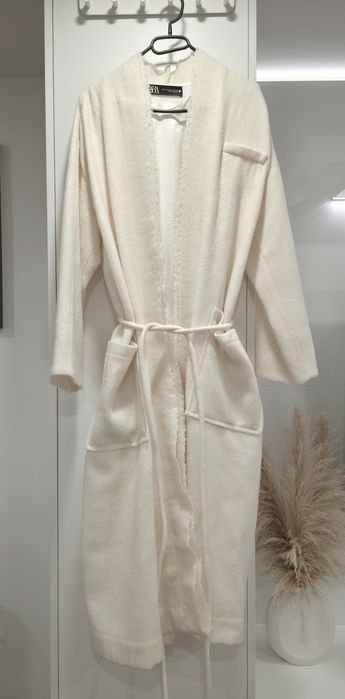 Тънко палто Zara Monteco