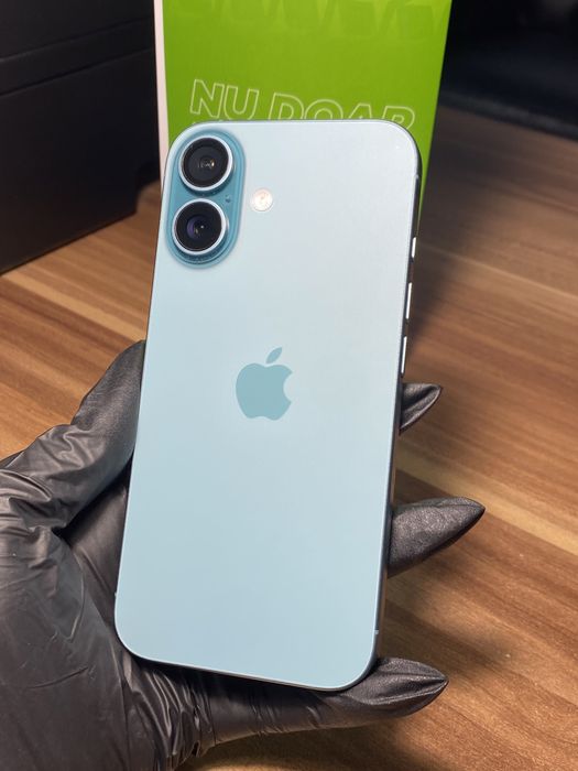 iPhone 16 • 128 GB • Teal