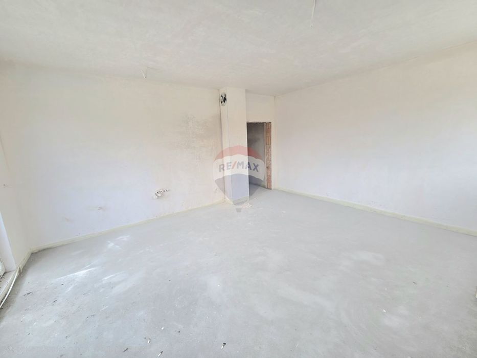 Продава се Тристаен апартамент в Варна, Владислав Варненчик - 95 кв.м за 1474 €/кв.м - Снимка #2