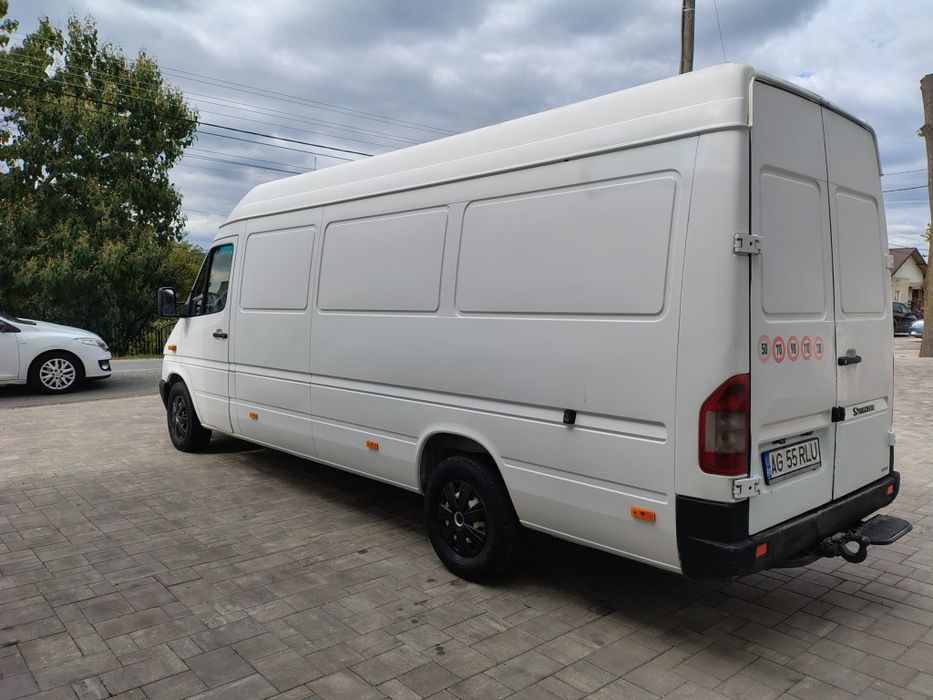 Vând Mercedes sprinter