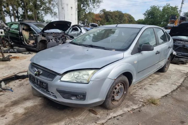 motor fara anexe complet Ford Focus 2 2005 motor 1.6 benzina HWDA