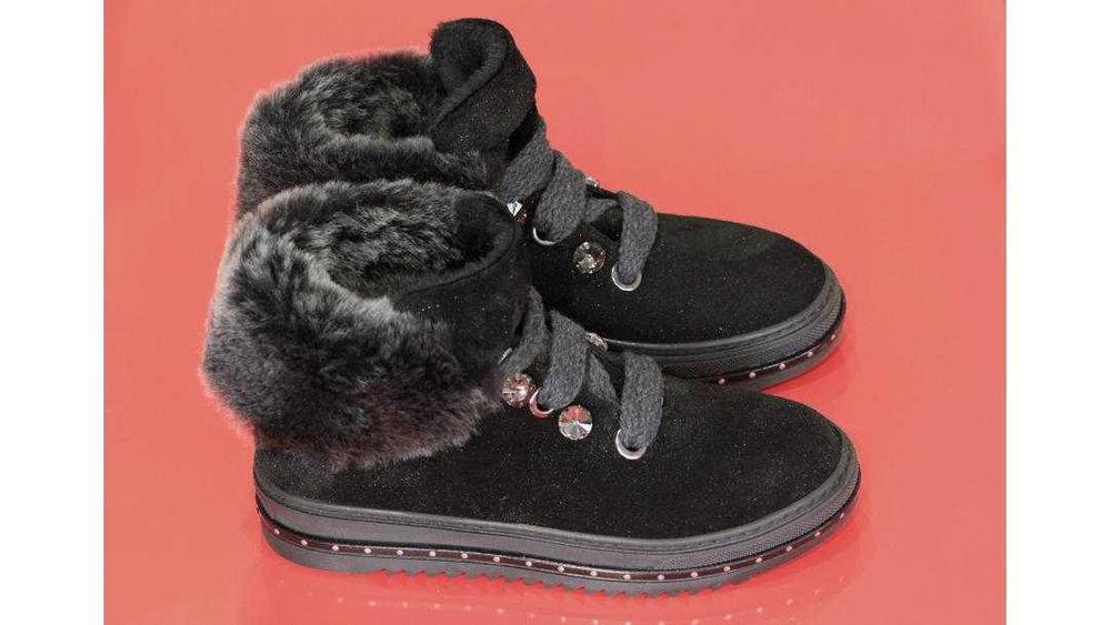 Дамски ежедневни боти естествена кожа Надит, р.38.