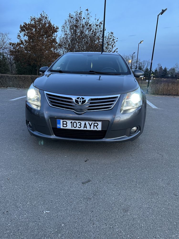 Toyota Avensis 2011