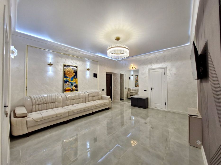 4 комнатная квартира в Новостройке Шота Руставели