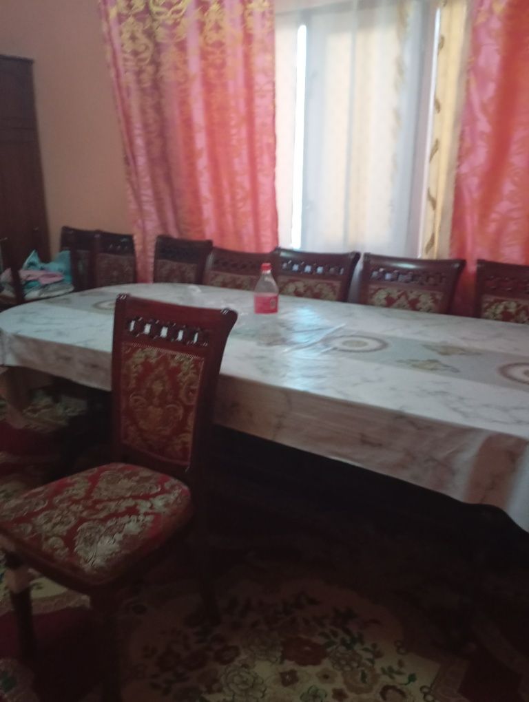 стул и десять стуля