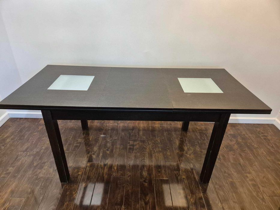 set masa living extensibila si scaune