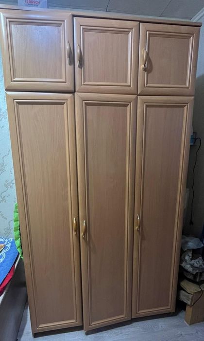Шкаф 3х дверный.