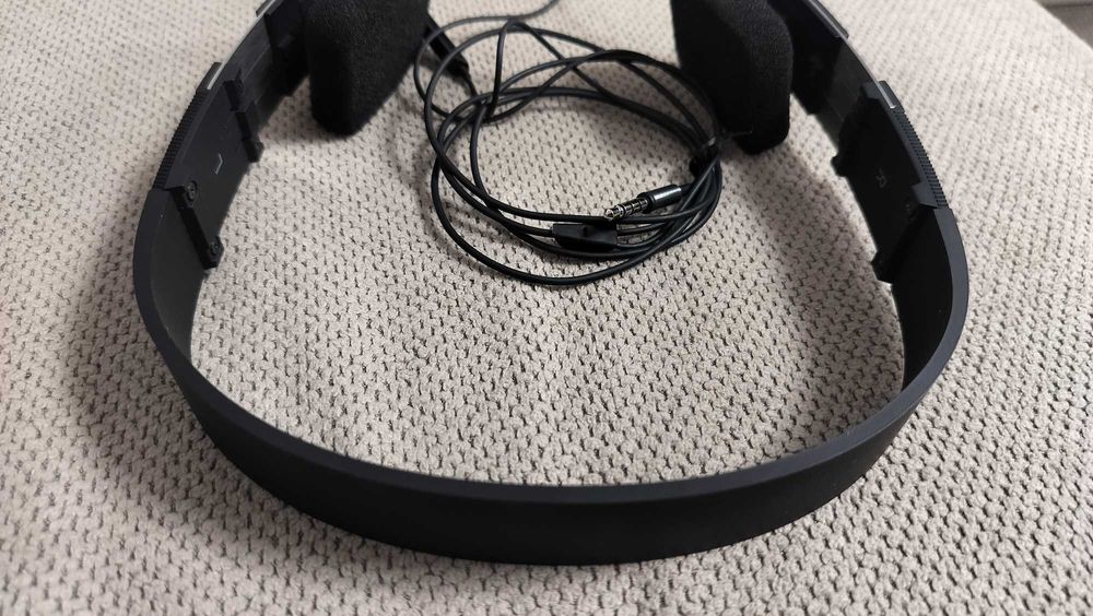 Casti on ear Bang & Olufsen Form2 Black
